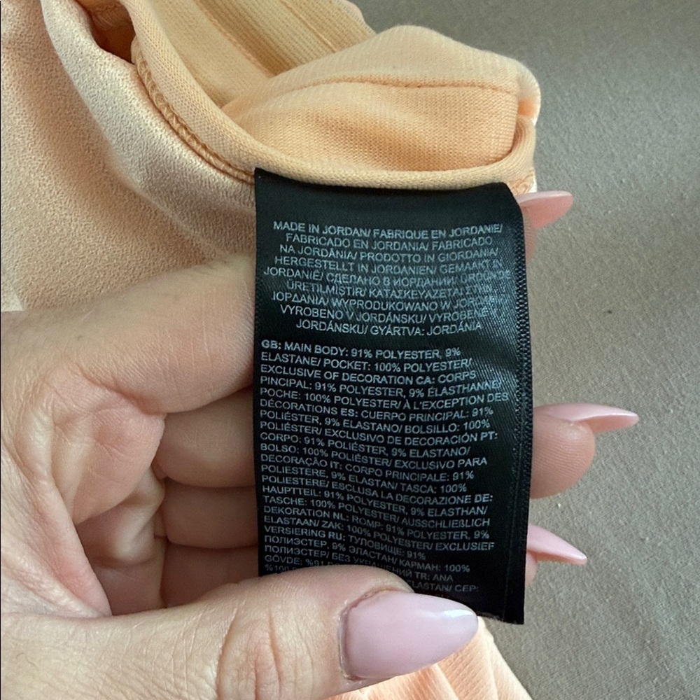 The North Face Peach Elastic-Waist Athletic Shorts - Picture 6 of 6